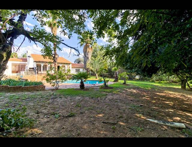 LAND FOR SALE IN BRYANSTON